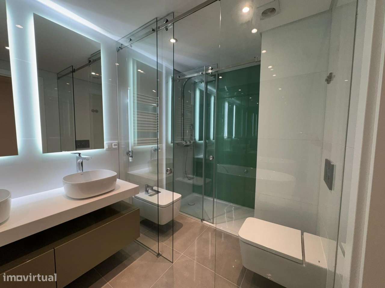 Apartamento T3 c/ vista rio-16