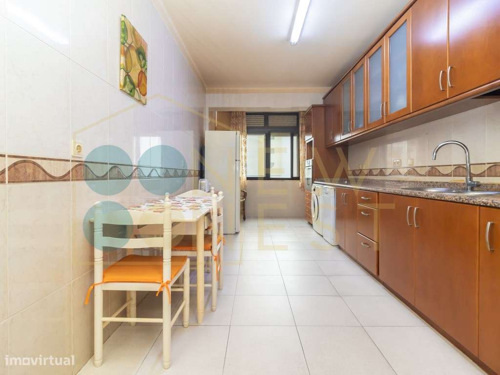 Apartamento T3 com elevador e parqueamento, junto ao Hospital-12