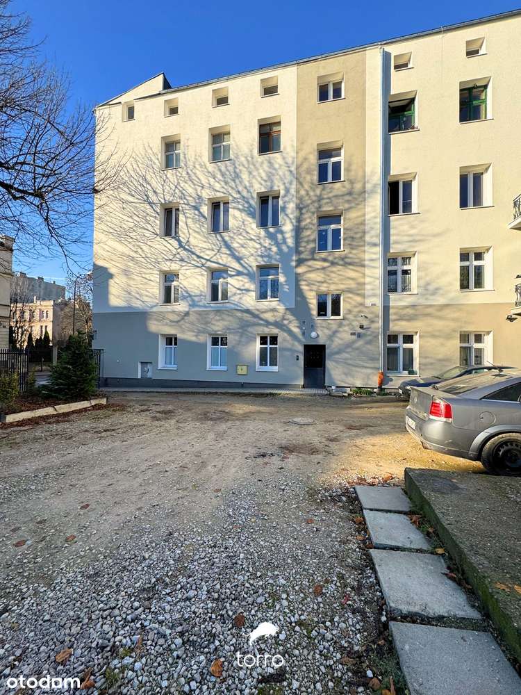 3-pokojowe Wysokie Mieszkanie w Kamienicy z Balkonem - Centrum Łodzi-11