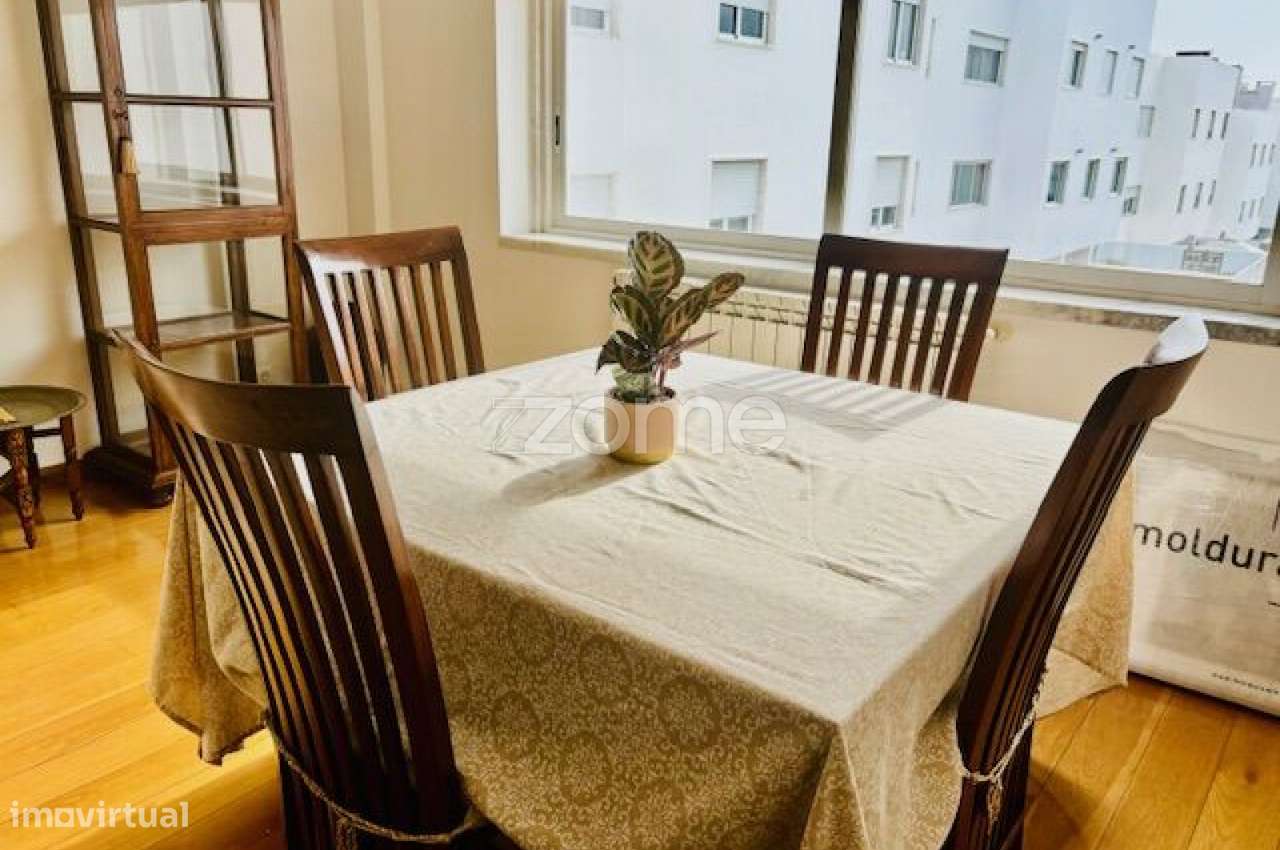 T3 para arrendamento em Carcavelos, São Miguel das Encostas - Grande imagem: 5/25