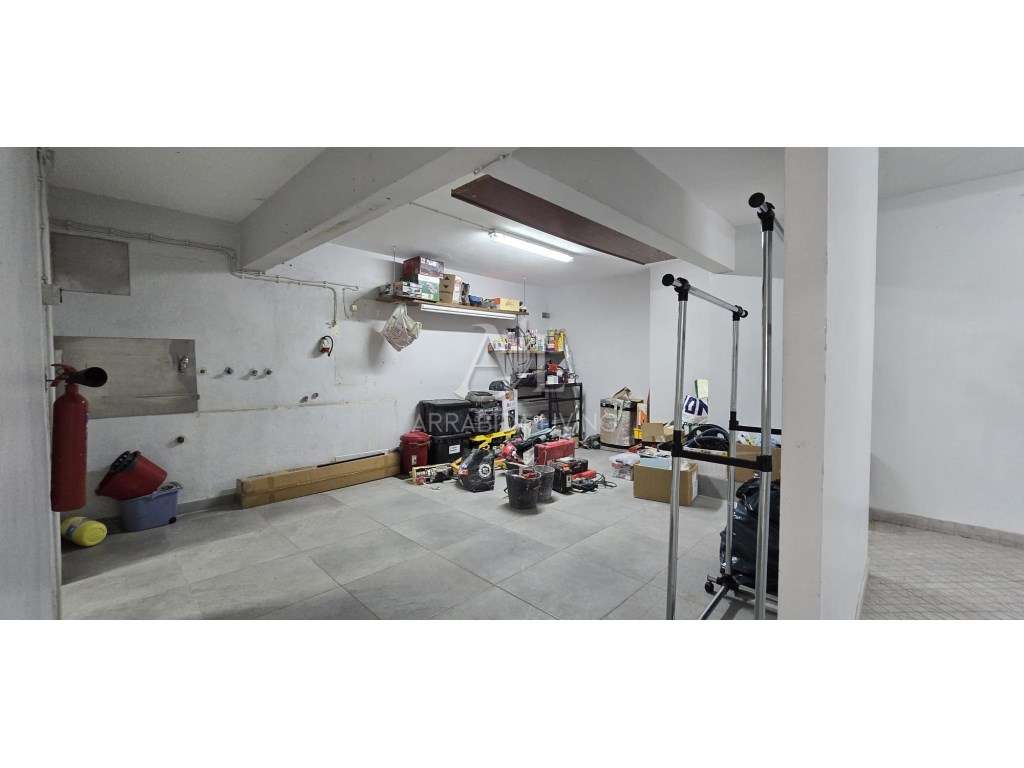 Armazém/arrecadação c/ 81 m2-10