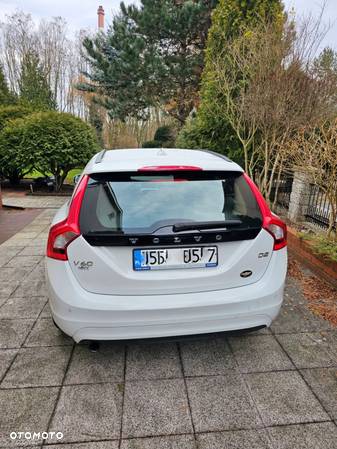 Volvo V60 D2 Momentum - 3