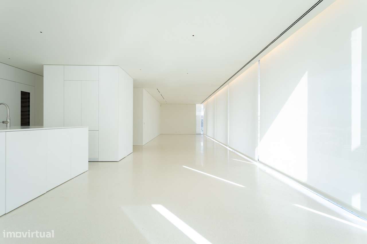 Apartamento T3 · Vista Frontal de Mar · Piscina · 6 Estacionamentos - Grande imagem: 4/60