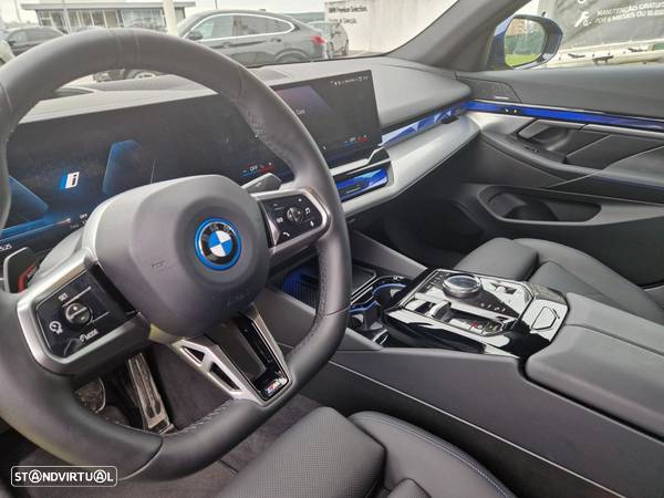 BMW i5 eDrive40 - 9