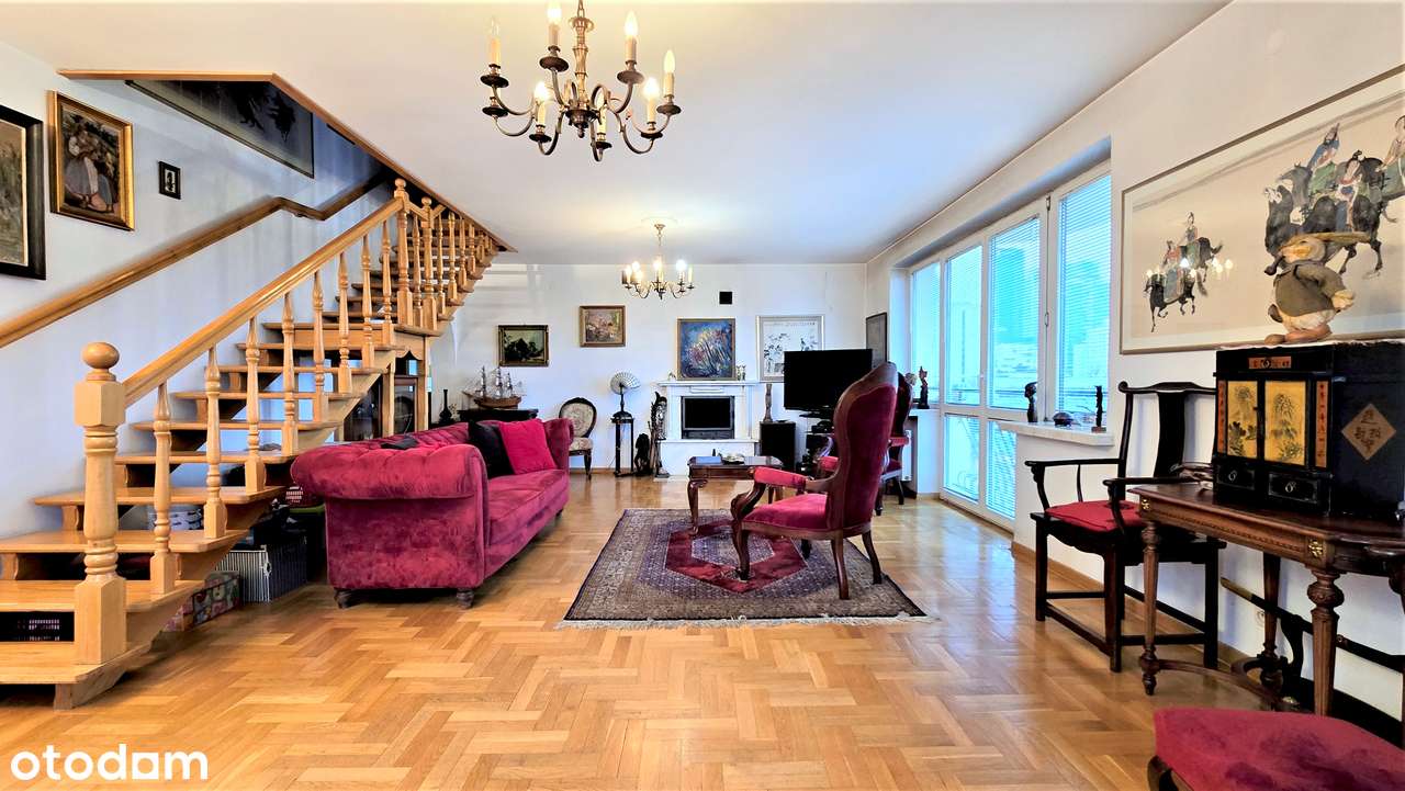 Widok na panoramę Warszawy / wysokie/ kominek / taras /garaż-1