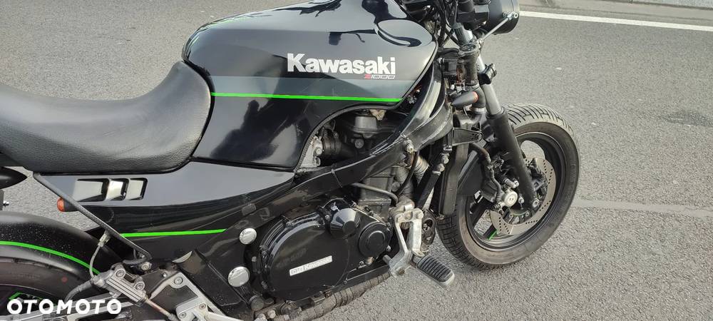 Kawasaki GPZ - 13