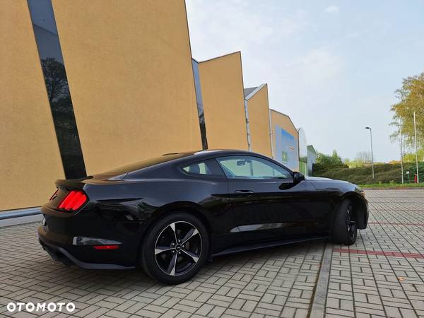 Ford Mustang 2.3 EcoBoost - 16