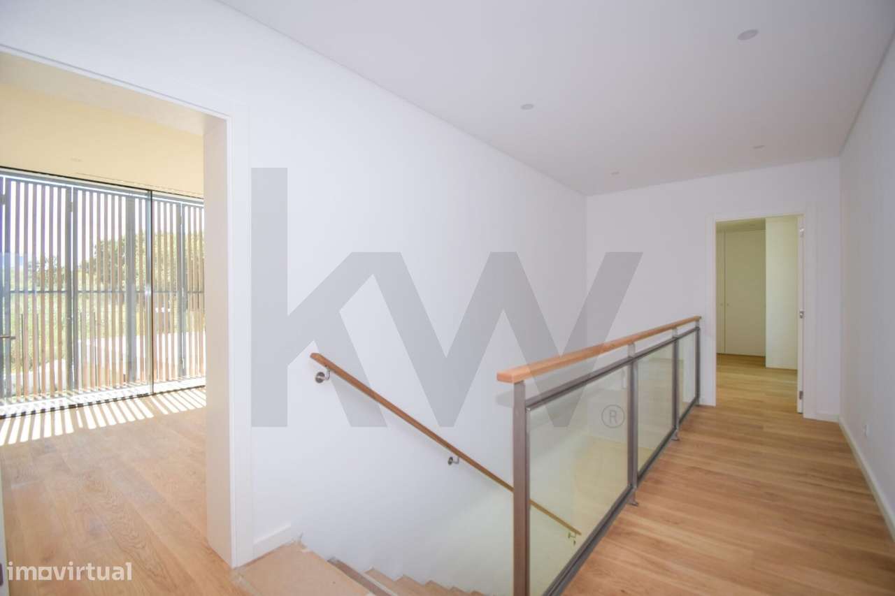 Moradia Contemporânea T5 no Oeiras Golf & Residence-19