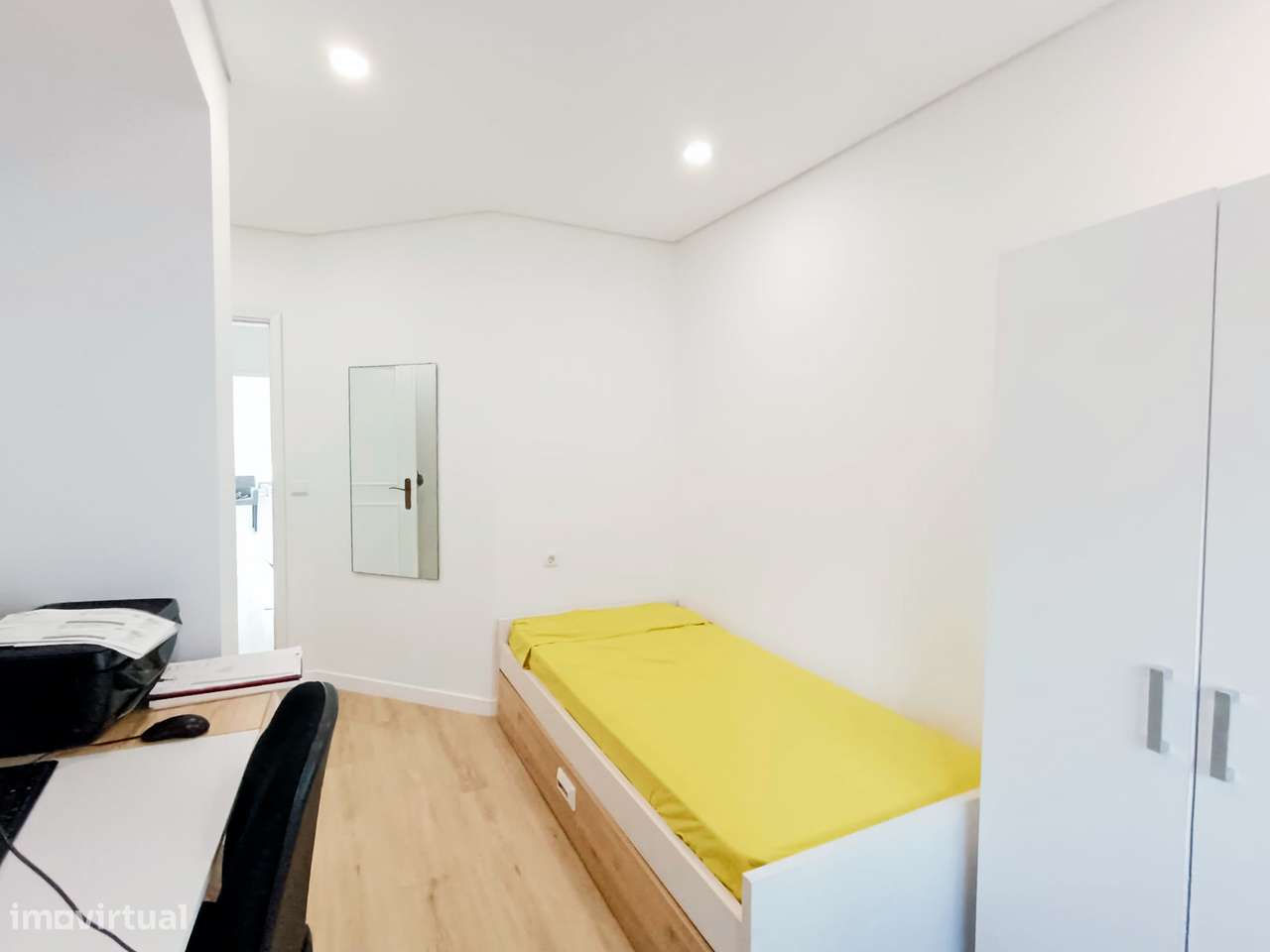 Fantástico apartamento T1+1 totalmente renovado-11