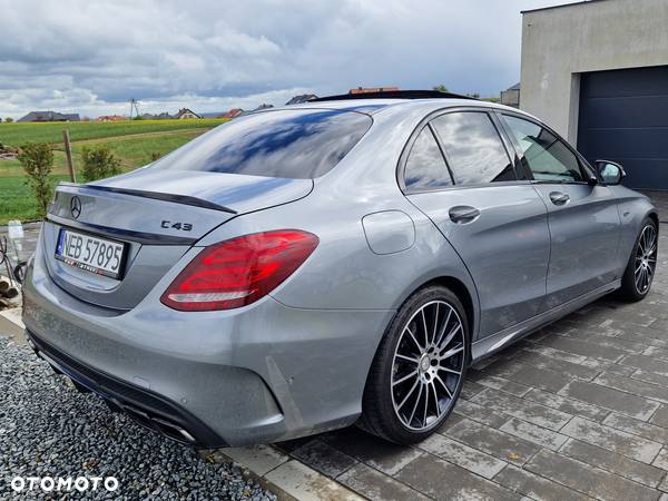 Mercedes-Benz Klasa C 450 AMG 4-Matic 7G-TRONIC - 35