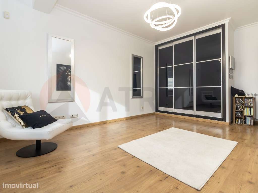 Exclusiva Moradia T6 com Quintinha, Piscina e Elevado Potencial de ...-40