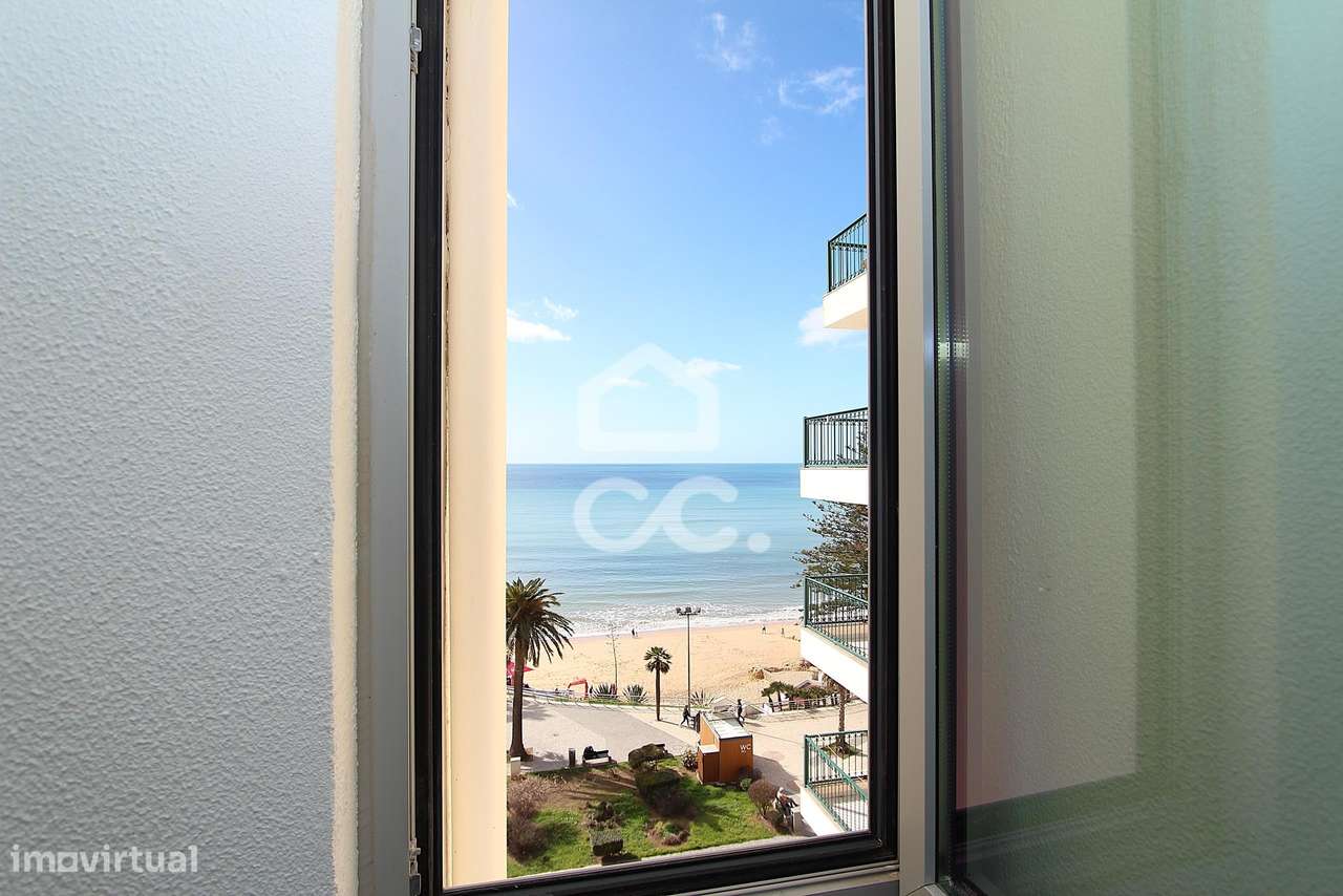 Apartamento T3 Renovado com Vista Mar e Terraço em Armação de Pêra-17