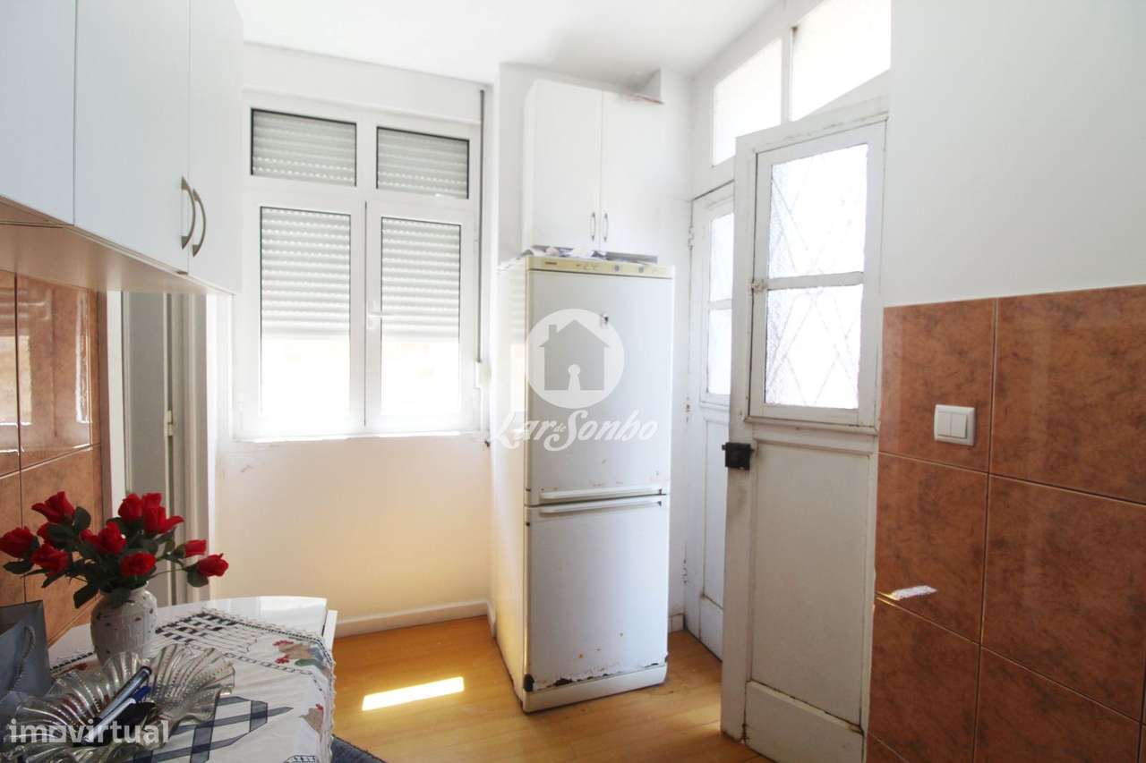 Andar Moradia T1 em Valbom, próximo a Gramido-17