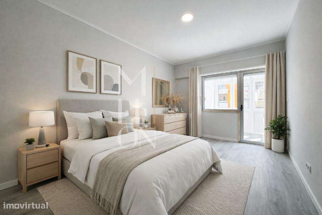 Apartamento T2 Totalmente Remodelado | Localização Premium - Grande imagem: 2/24