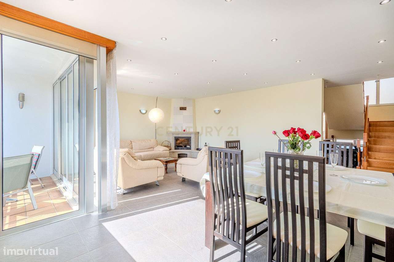 Moradia moderna T3+1 em Parragil, Loulé - Grande imagem: 4/51