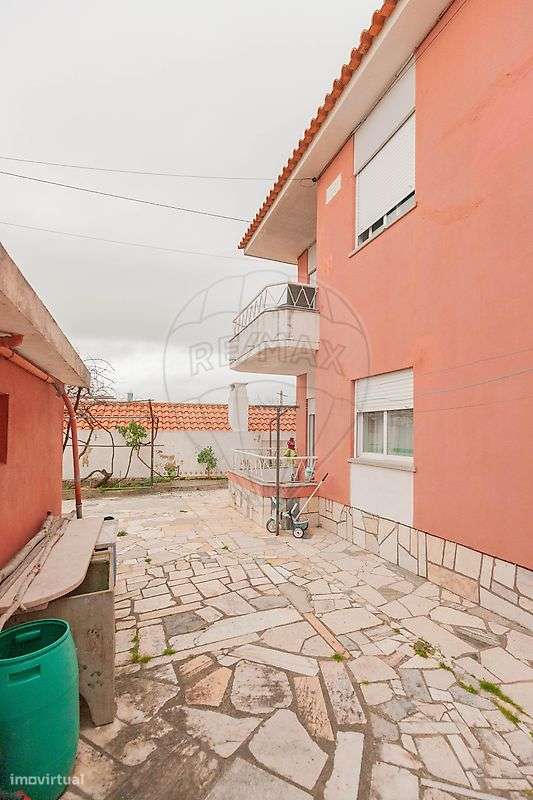 Moradia T8 para venda-43
