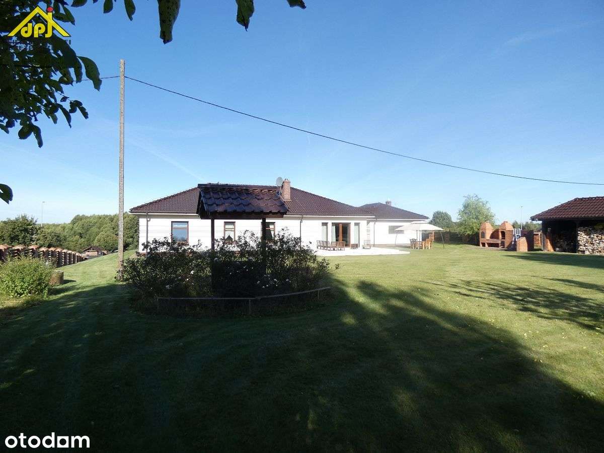 Dom jednorodzinny wolnostojący w stylu dworku-10