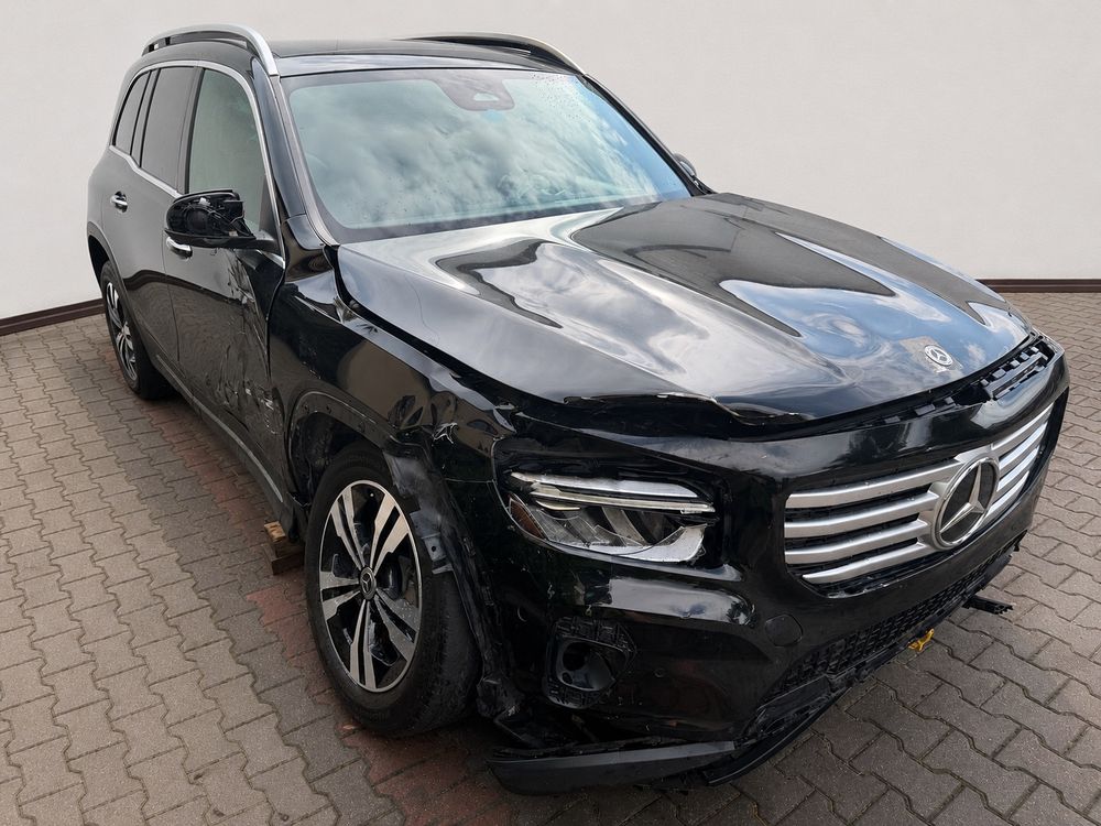 Mercedes-Benz GLB 2023