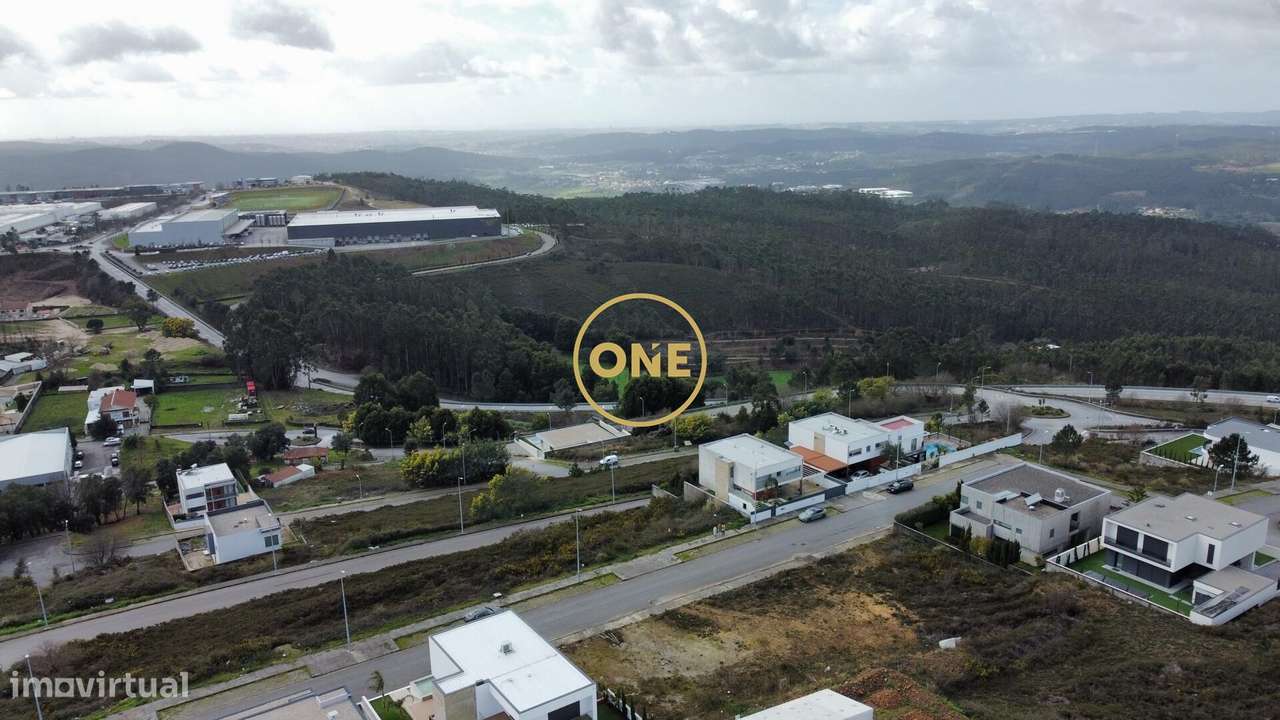 Lote 600m2 l Paços de Ferreira l 88.500,00€-9