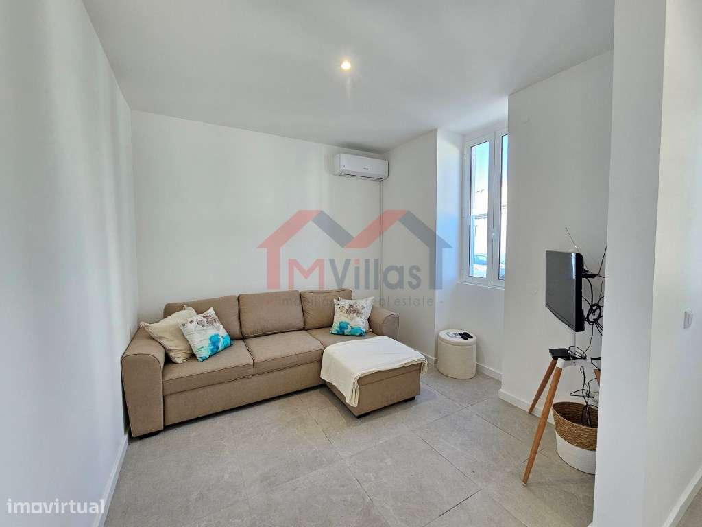 Moradia V2 renovada com quintal e terraço - Loulé - Grande imagem: 3/31