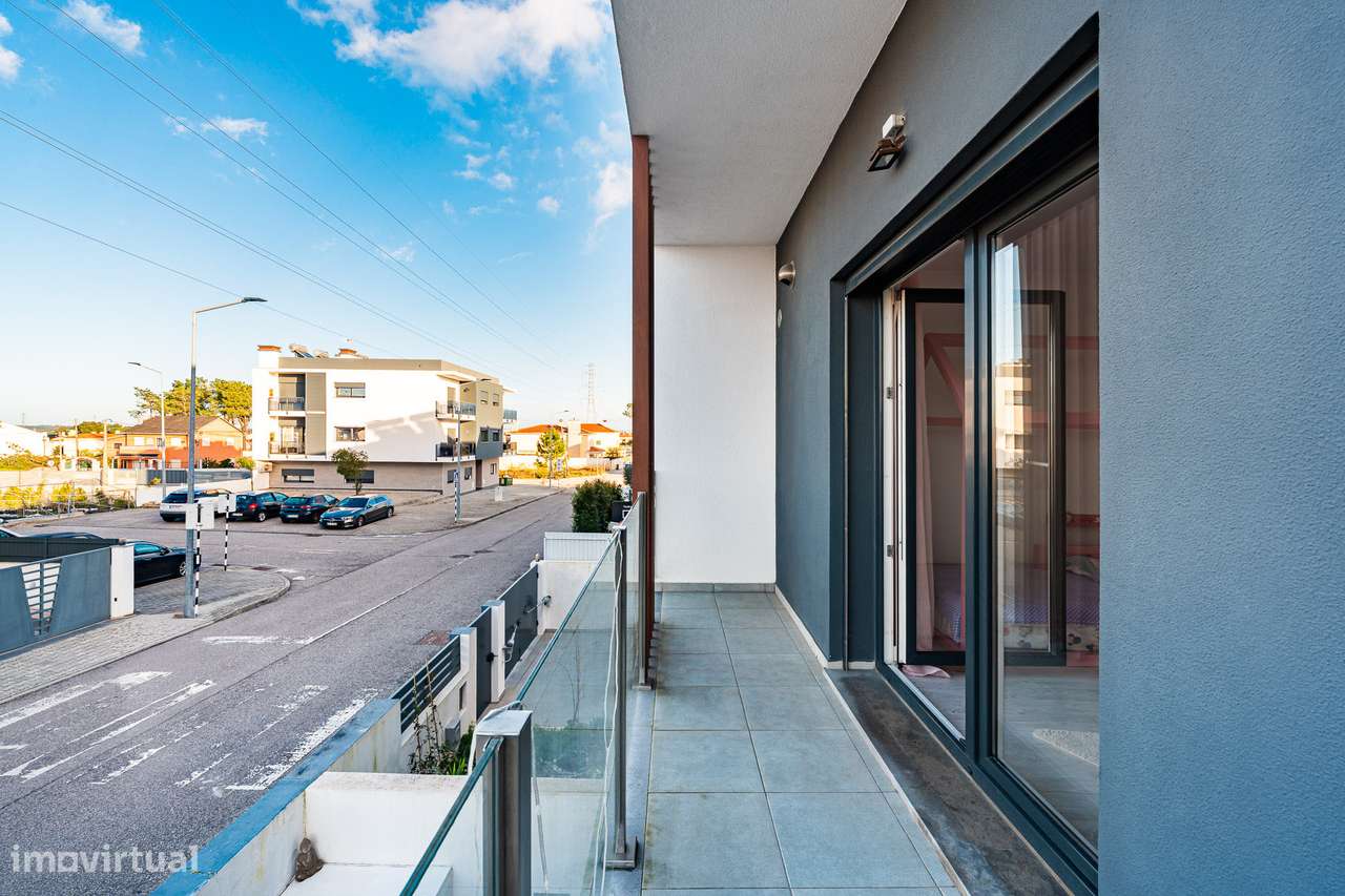 Moradia T3 com Garagem - Fernão Ferro-17