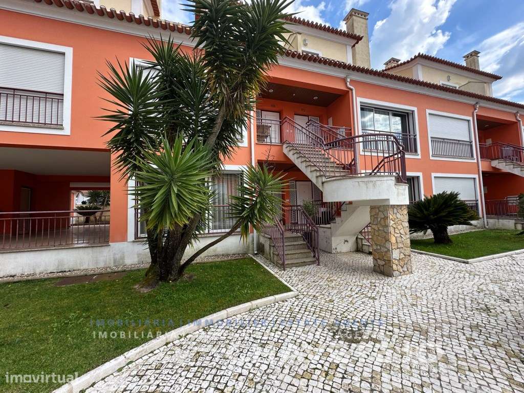 Duplex com garagem na cave em condomínio privado na bela cidade de ...-30
