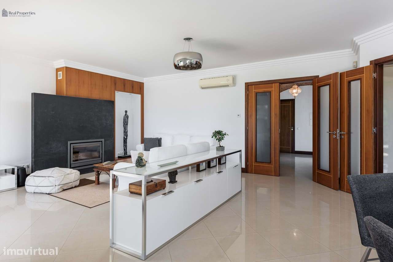 Moradia Térrea T4 Isolada em Albufeira – Um Refúgio de Luz, Conforto e-5