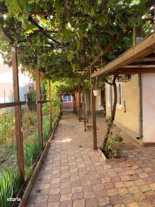 Casa si teren 635 mp de vanzare - zona Stadion-Primaverii, Constanta - Imagine principală: 2/19