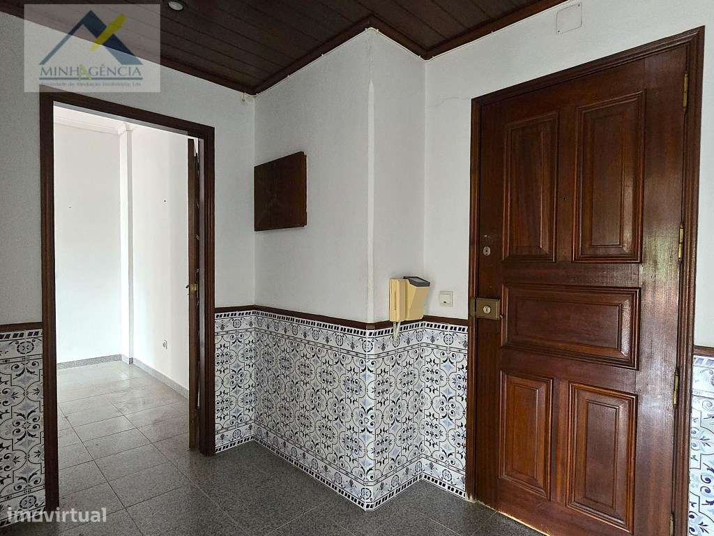 Apartamento T2 na Av. Bento Gonçalves em Setúbal-6