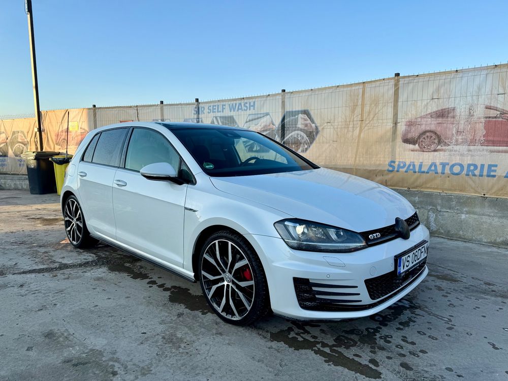 Volkswagen Golf VII [2012 - 2020] GTD 2.0 TDI SCR DSG 2016