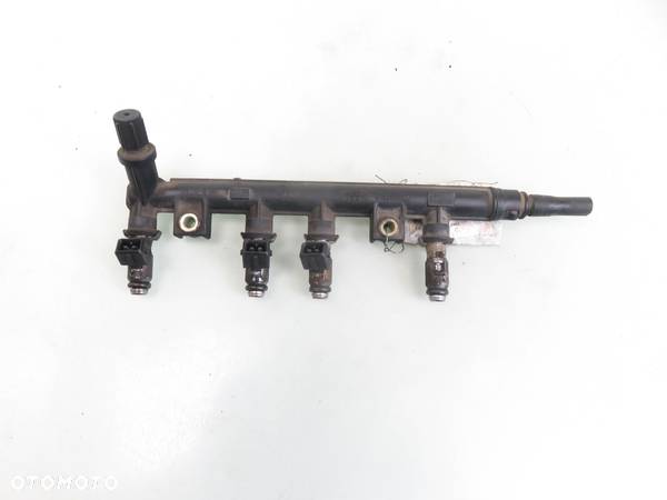 LISTWA WTRYSKOWA FIAT PANDA II 1.1 3219018301 - 1