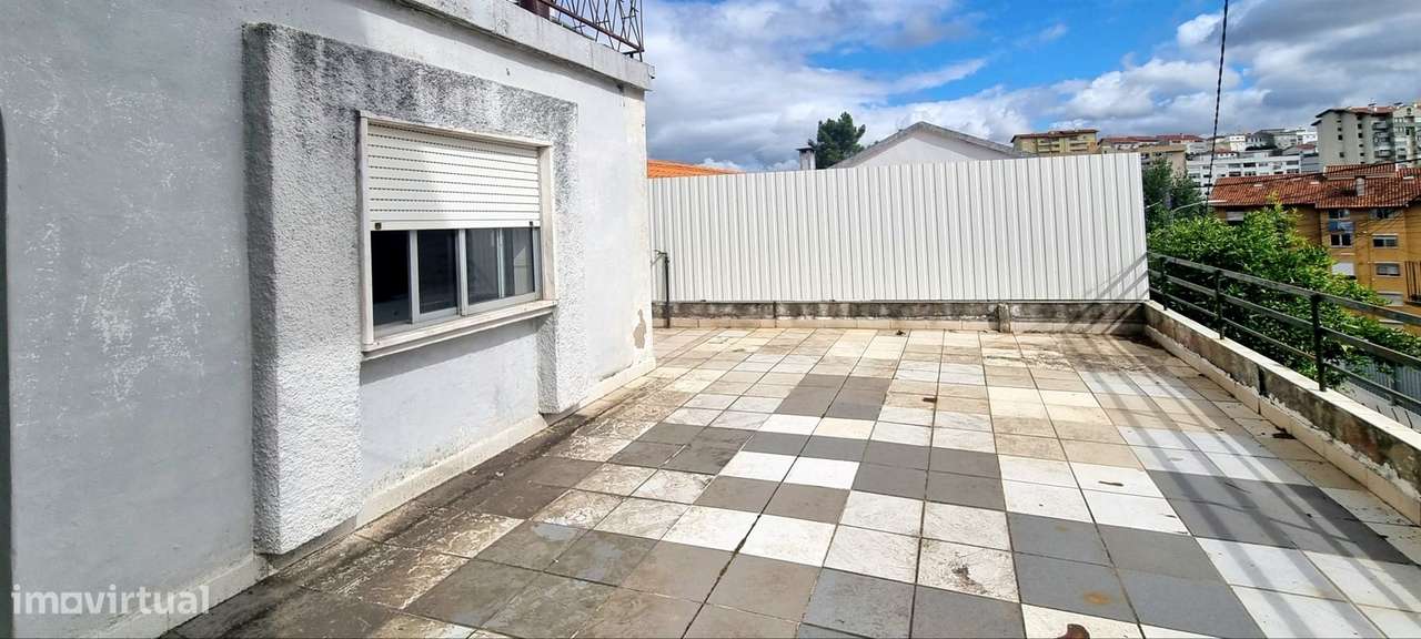 Moradia >=T10 - Fonte da Talha - Coimbra/Venda-9