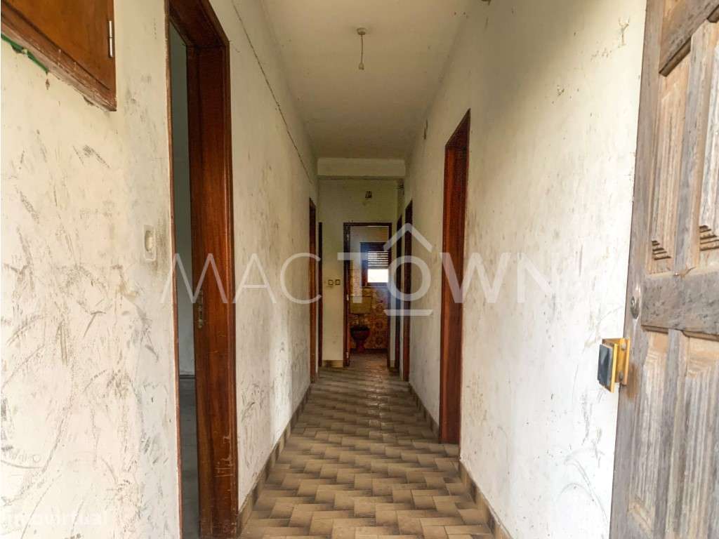 MORADIA T6 ENTRONCAMENTO-21