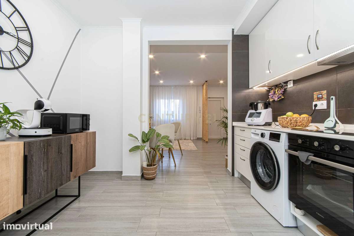 Moradia em Banda nova totalmente mobiliada – Quinta do Conde-22