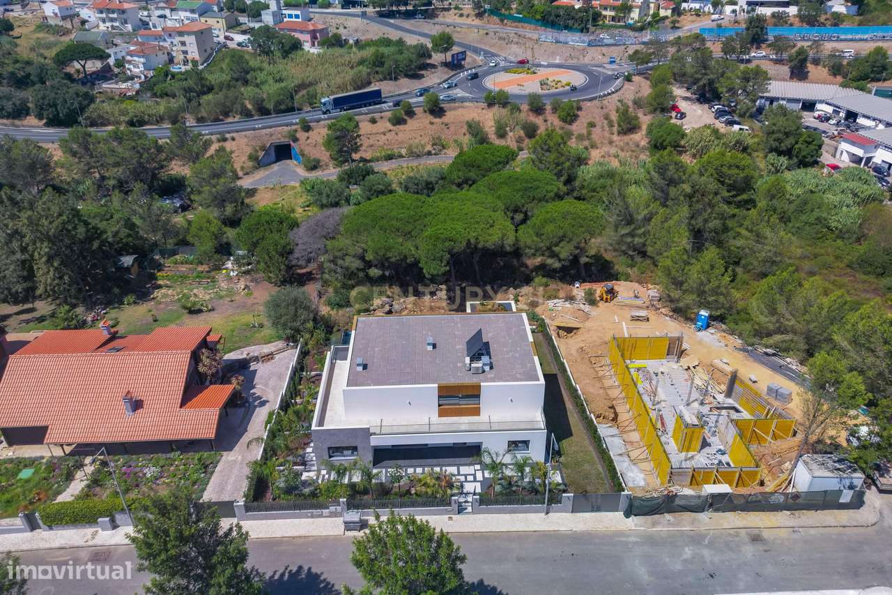Moradia premium em Cascais onde o luxo e a natureza se encontram-44