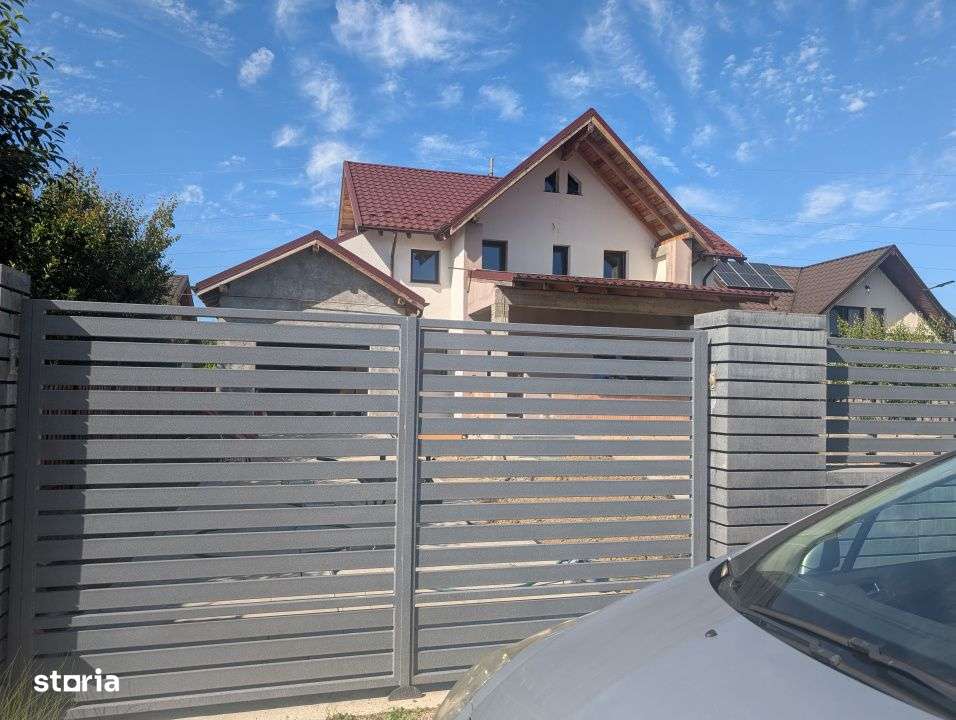 Vila cu garaj Gheraiesti Arinilor - langa cartier Smarald - Imagine principală: 4/19