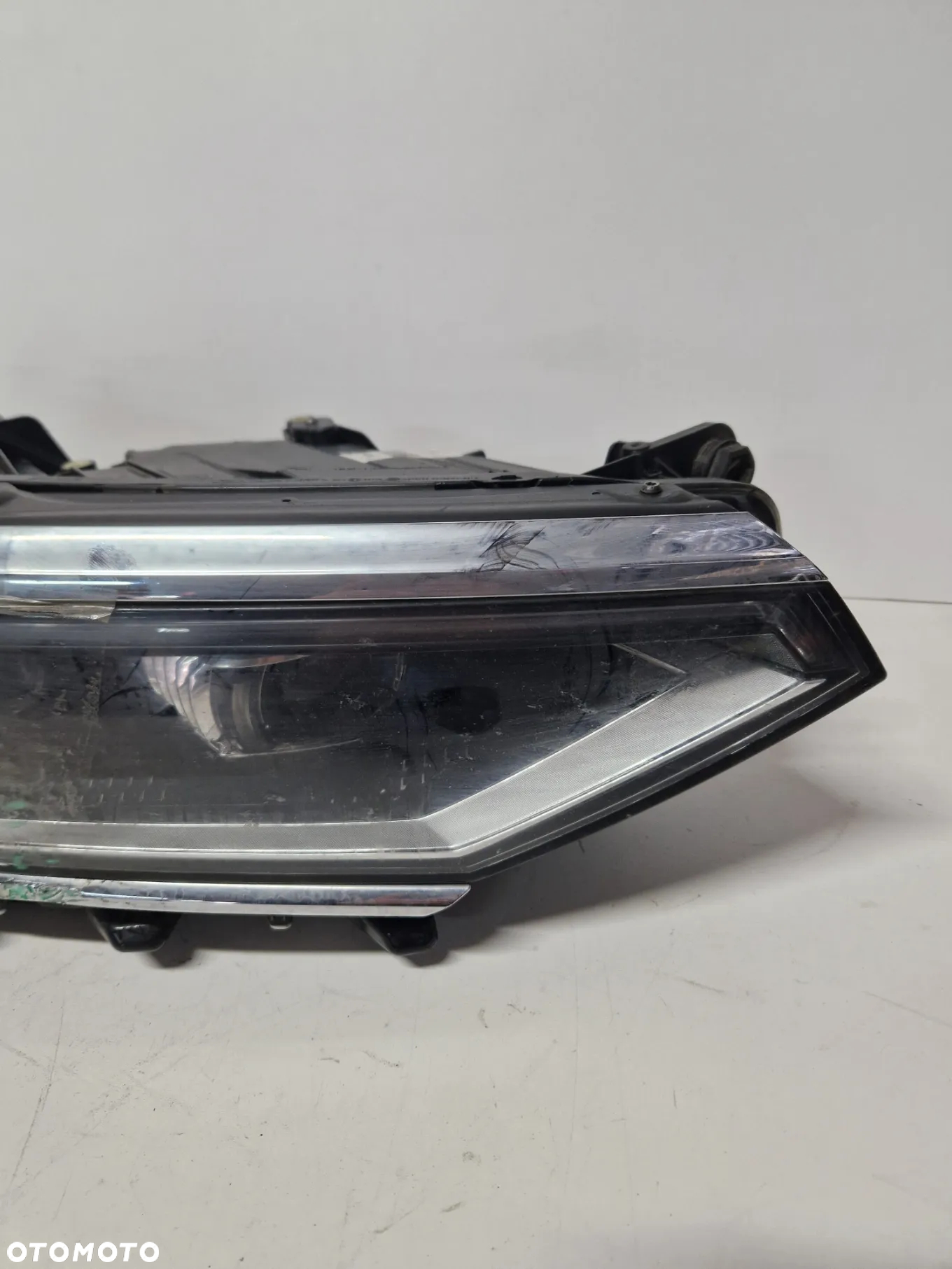 Lampa prawy przód vw passat b8 led - 4