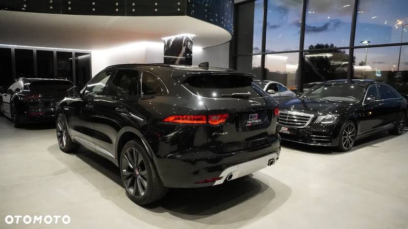 Jaguar F-Pace 3.0 TDV6 AWD First Edition - 17