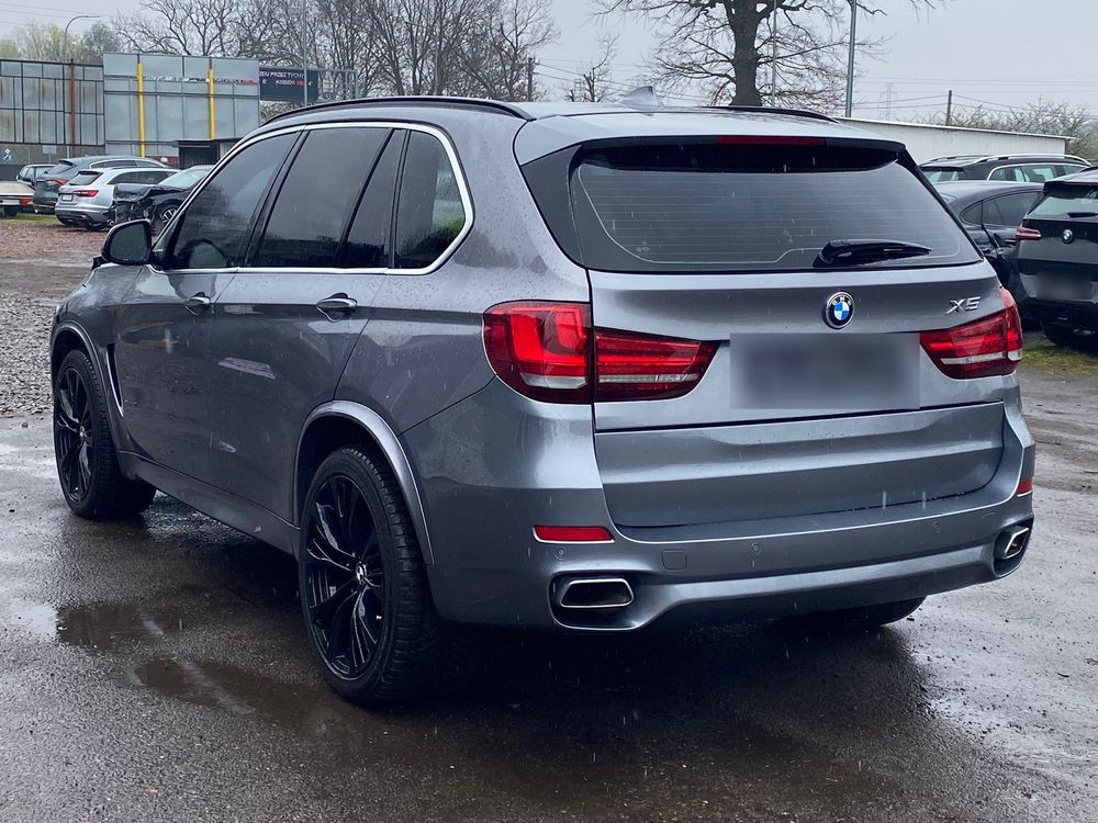 BMW X5 F15 xDrive50i Sport-Aut 2016