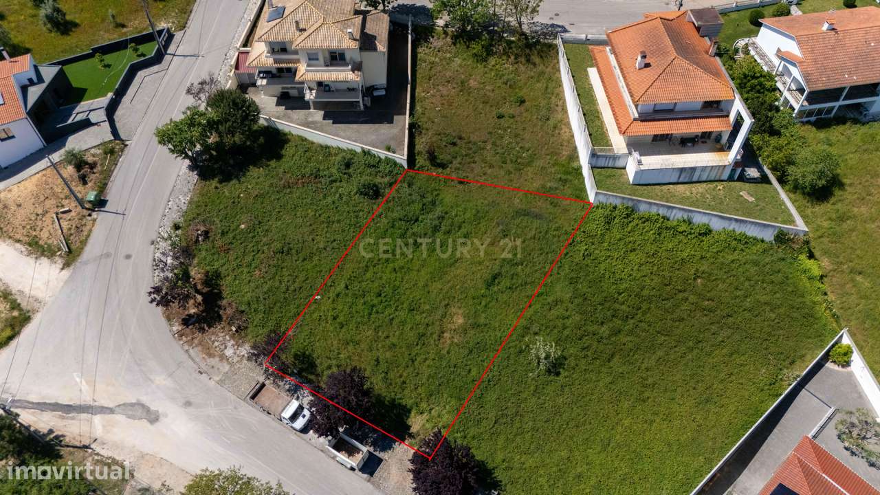 Terreno Urbano com 587 m² para Construção em Pombal – Zona em Crescime-3