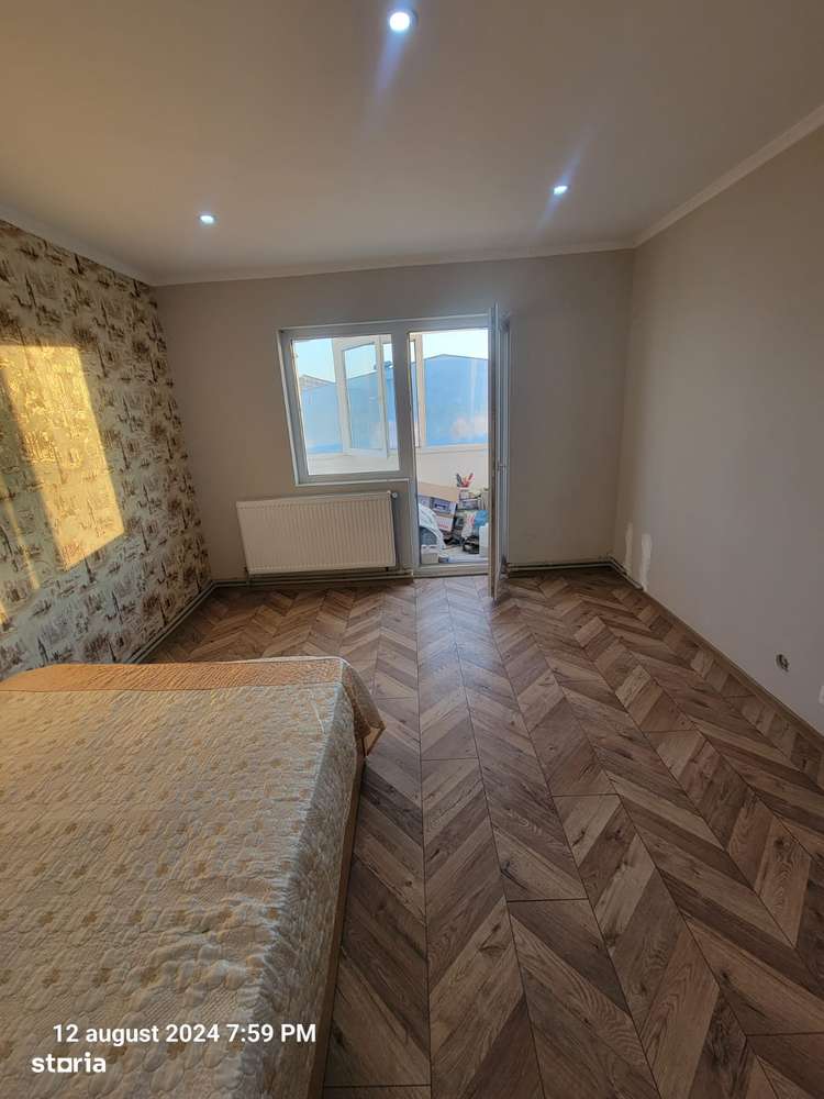 Vanzare  apartament 2 camere mobilat/utilat - zona Micro 3 - Imagine principală: 4/20
