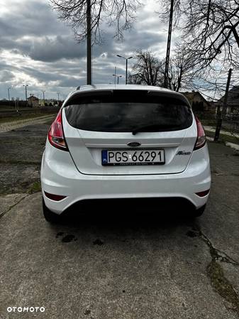 Ford Fiesta - 7