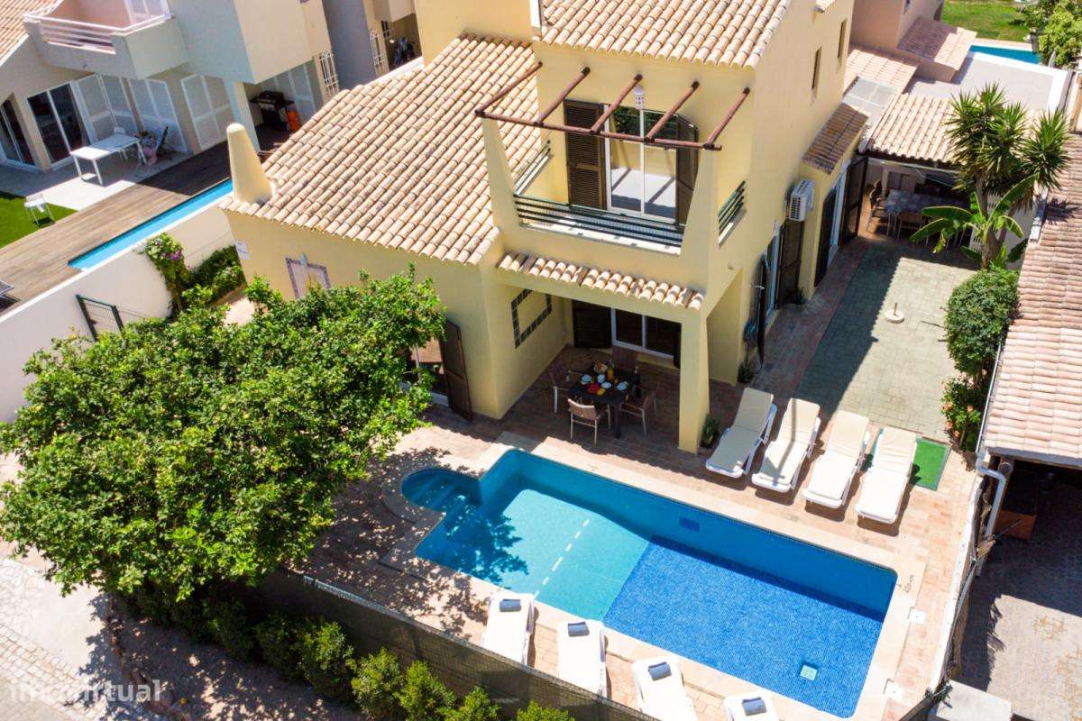 Casa com 4 quartos - localizado em Vilamoura - Grande imagem: 1/6