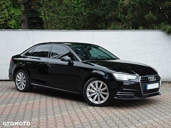 Audi A4 - 1