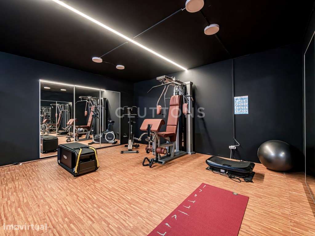 Venda Moradia T3 | Condomínio, Piscina privada e vista mar, Estoril...-28