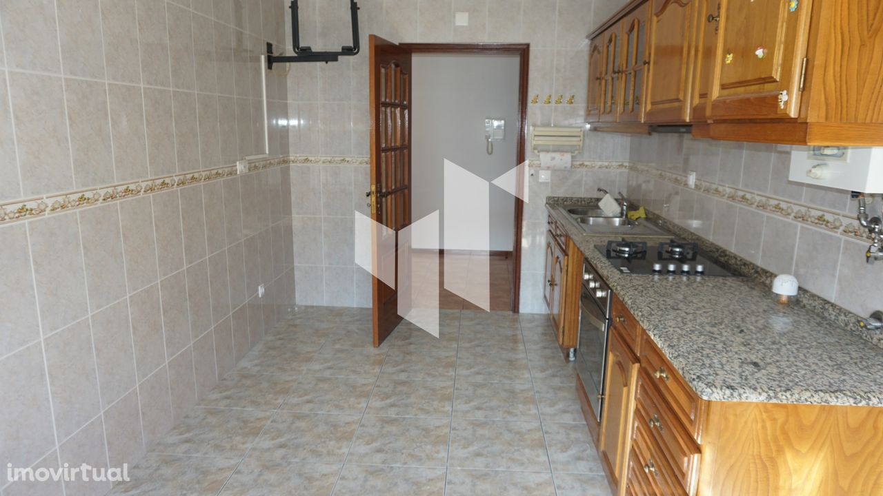 Apartamento T2 DUPLEX Venda em Campo de Besteiros,Tondela