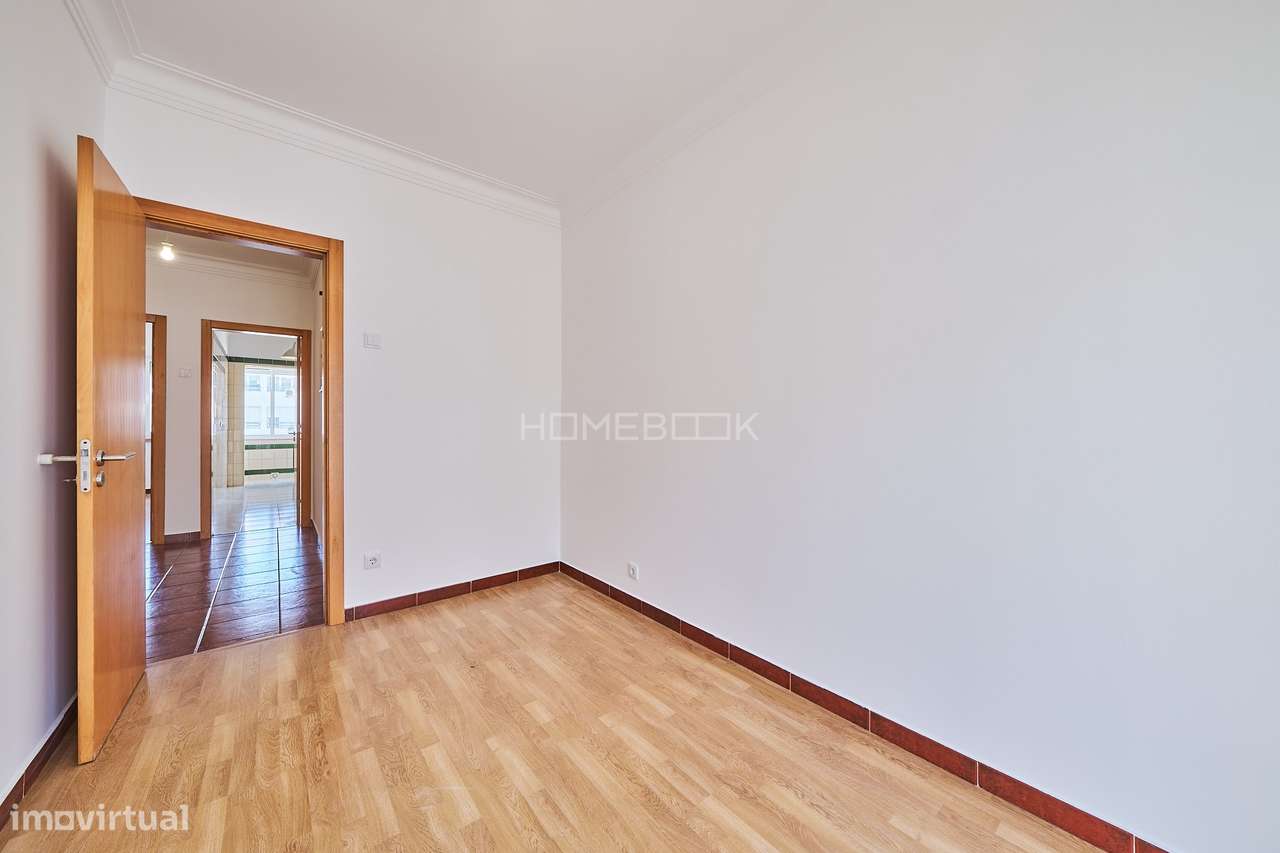 T2 Rua Penha França - varanda - Grande imagem: 4/19