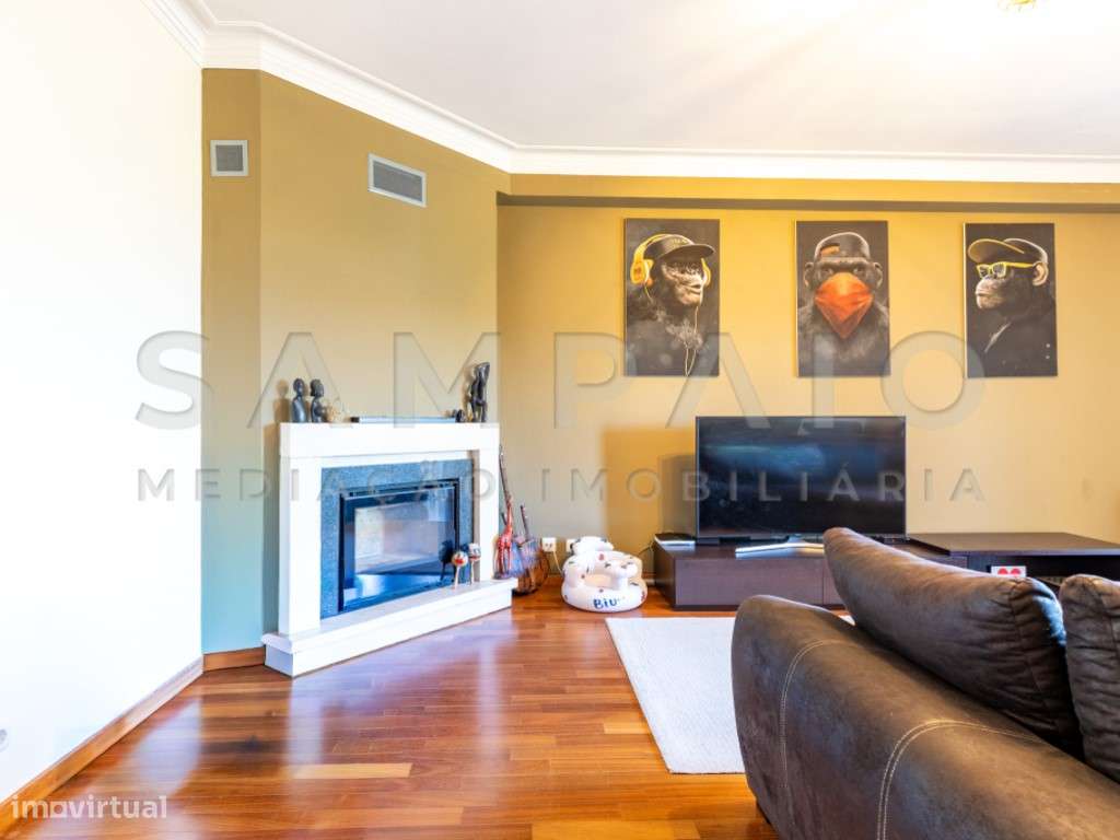 Penthouse T3 - C/ Terraço - Fânzeres/Mercadona!-11