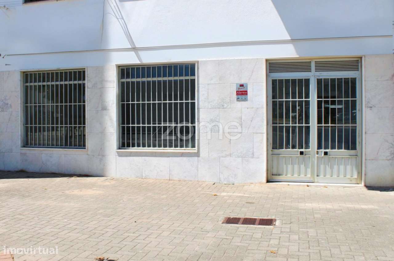 Imóvel comercial em Oeiras - Grande imagem: 5/14