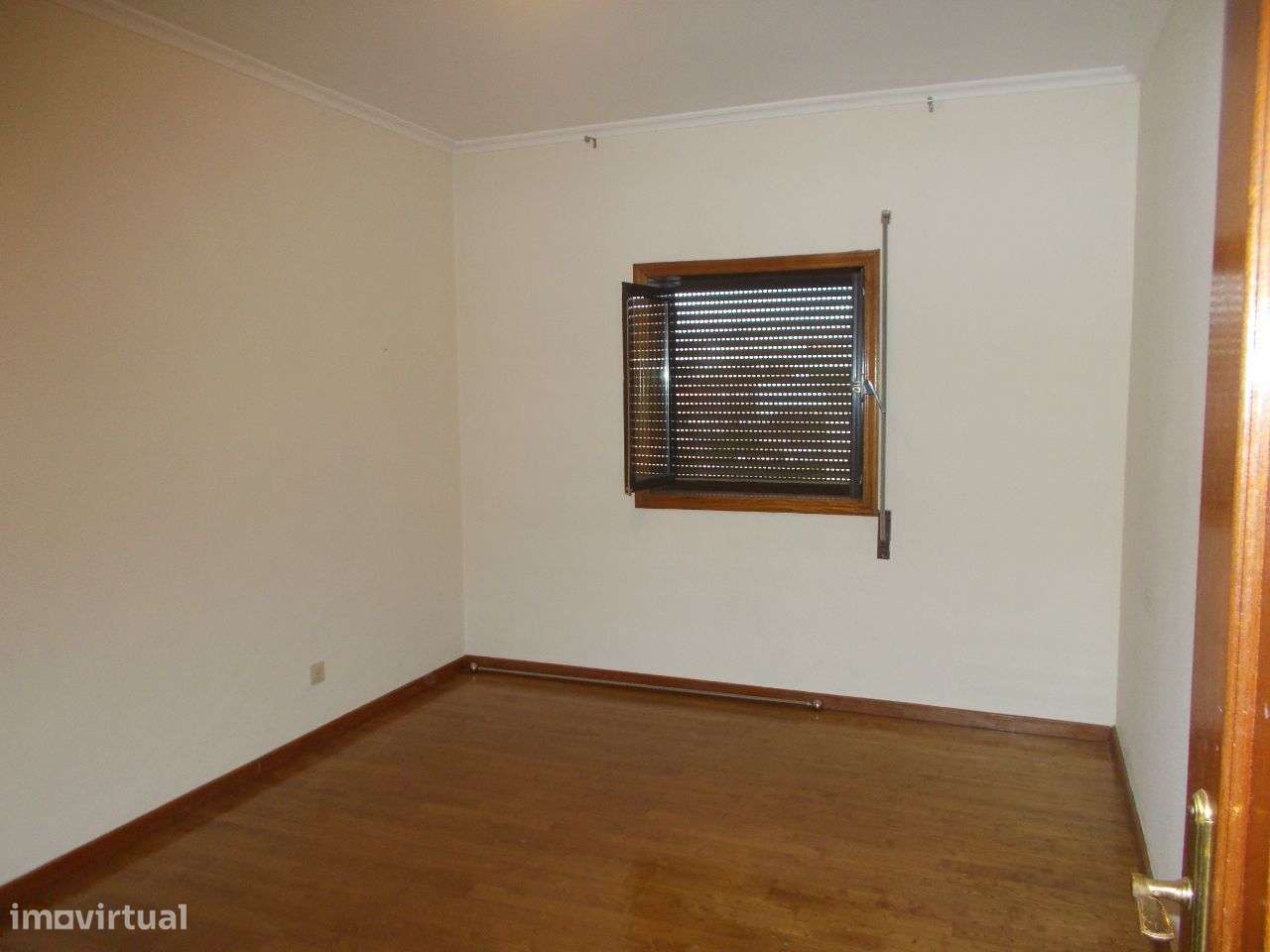 APARTAMENTO T2 COM GARAGEM 30 M2-11